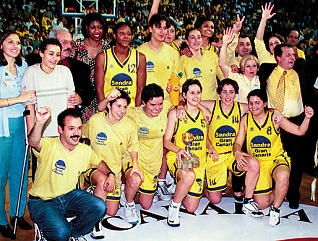 30 años de baloncesto femenino en Gran Canaria (2008 LA PROVINCIA: 10 AÑOS DE UNA GRAN GESTA)