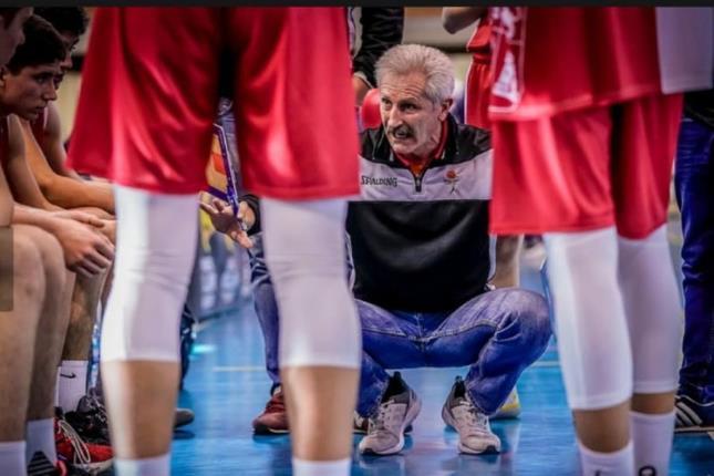  El rival - Evaristo Pérez, un entrenador histórico que vuelve a La Paterna al frente de un Innova TSN Leganés que aspira a consolidarse en la élite  (El rival - Evaristo Pérez, un entrenador histórico)