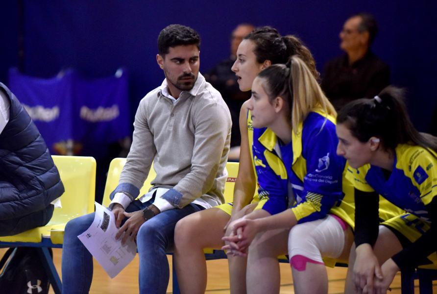 Liga Femenina 2 // Se suspende el encuentro ante el Raca Granada (202001 barca cbs 1)