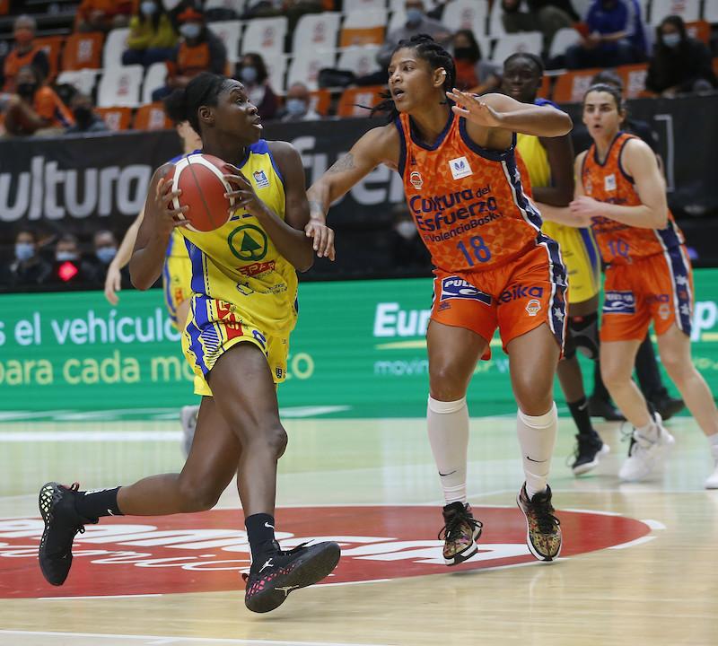 Liga Femenina Endesa - Naufragio colectivo de un desconocido SPAR Gran Canaria en Valencia (81-48) (Femenina Endesa - Naufragio colectivo de un descon)