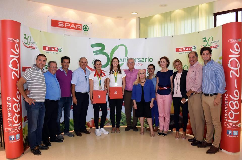 SPAR Gran Canaria recibe a las medallistas olímpicas (2016 VISITA LEO LETI SPAR)