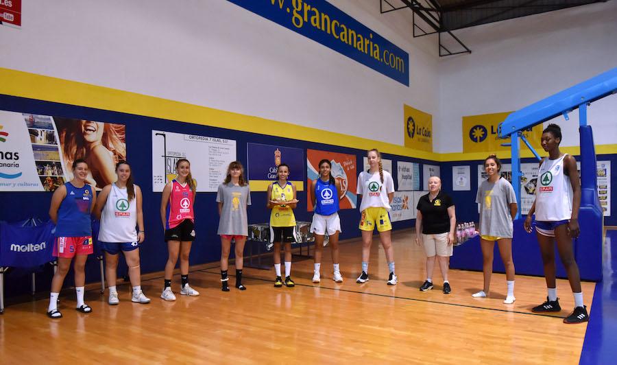 Cantera - Celebrar los cumpleaños, una acción que perdura en el tiempo en el SPAR Gran Canaria (Cantera - Celebrar los cumpleaños, una acción que )