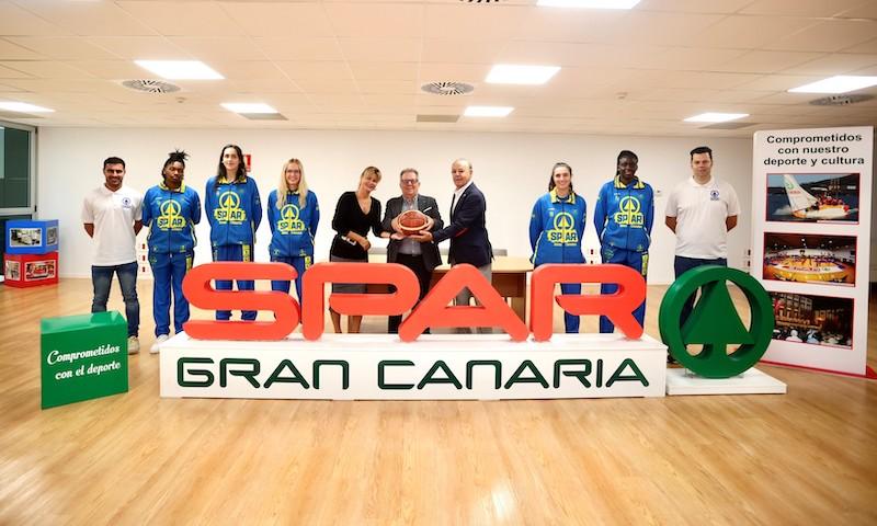 Domingo Díaz realza el papel vital del apoyo de la firma SPAR Gran Canaria al Club en la última década, en sus proyectos deportivos y programas sociales (Domingo Díaz realza el papel vital del apoyo de la)