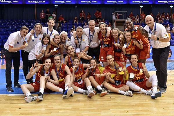 Cáceres y Hernández se proclaman subcampeonas de Europa U18 (2016 ESPANA U18 PLATA)