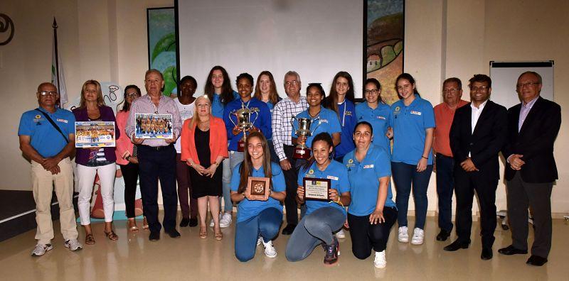 SPAR Gran Canaria recibe a las campeonas (2016 VISITA SPAR )