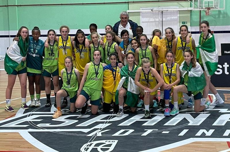 Cantera: Canarias retornó a casa con un bronce en el nacional infantil (Cantera: Canarias retornó a casa con un bronce en )