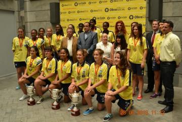 La Caja de Canarias recibe a las campeonas de España (2013 RECEPCIÓN DE LA CAJA DE CANARIAS A LAS CAMP)