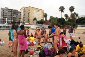 El campus se desplazó a la playa de Las Alcaravaneras (2013 V CAMPUS EN LA PLAYA DE ALCARAVANERAS)